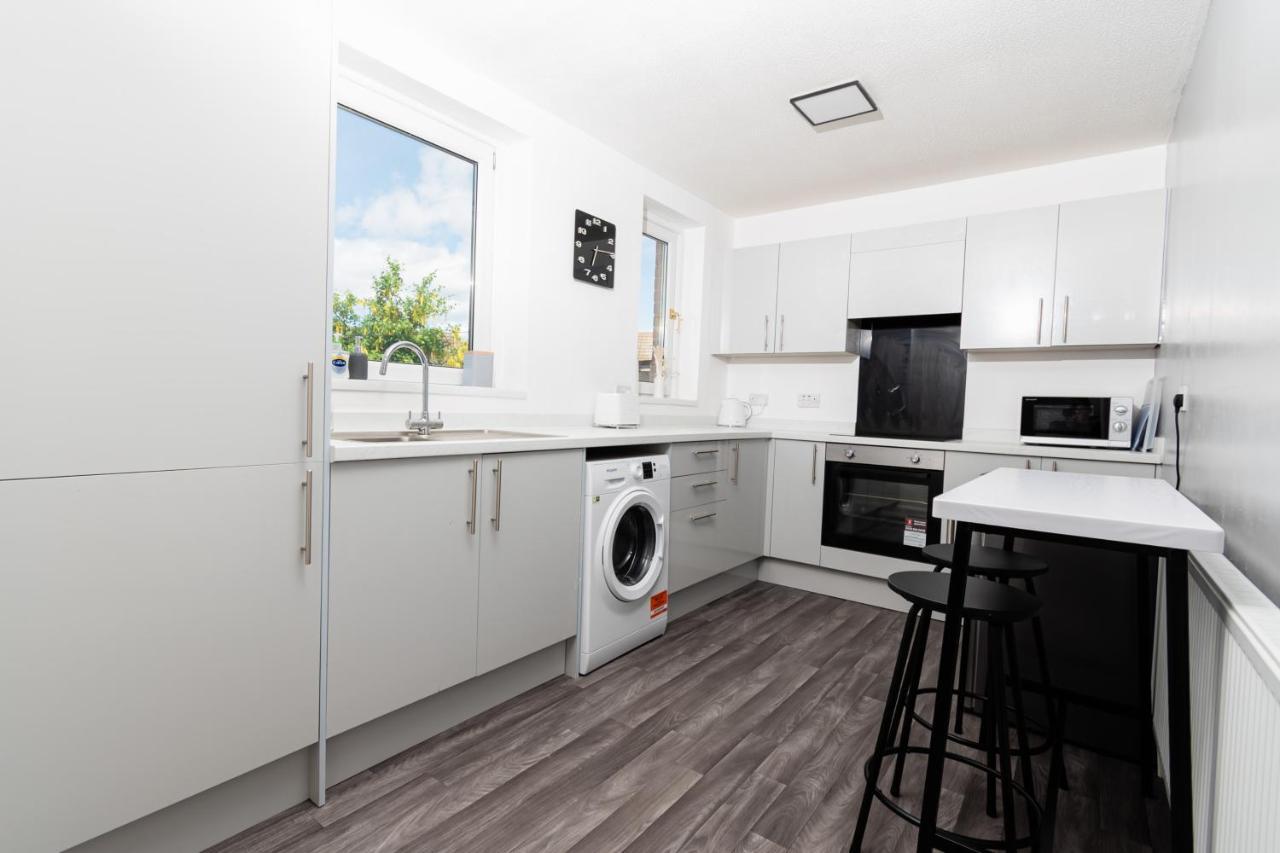 Greenbourne - 4 Bedrooms Sleeps 8 Free Parking Gateshead Zewnętrze zdjęcie