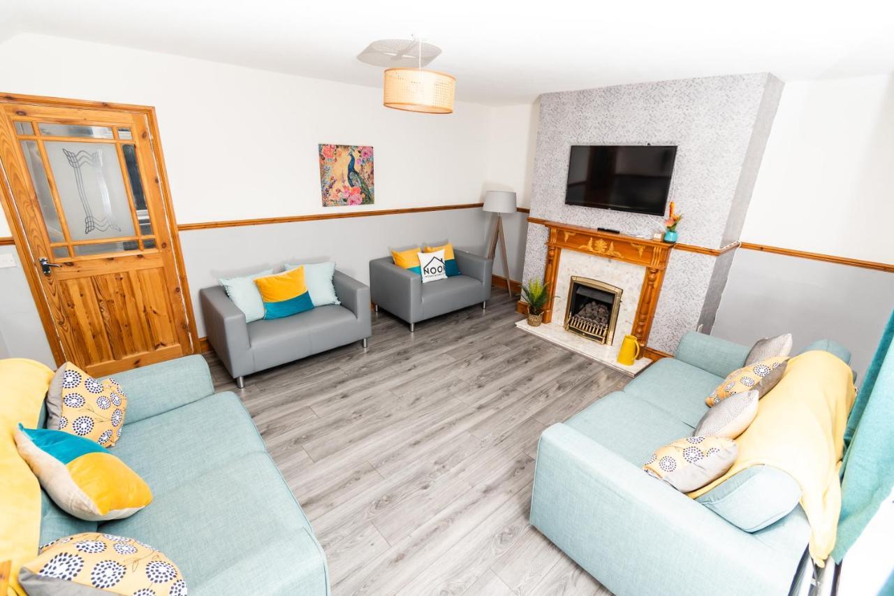 Greenbourne - 4 Bedrooms Sleeps 8 Free Parking Gateshead Zewnętrze zdjęcie
