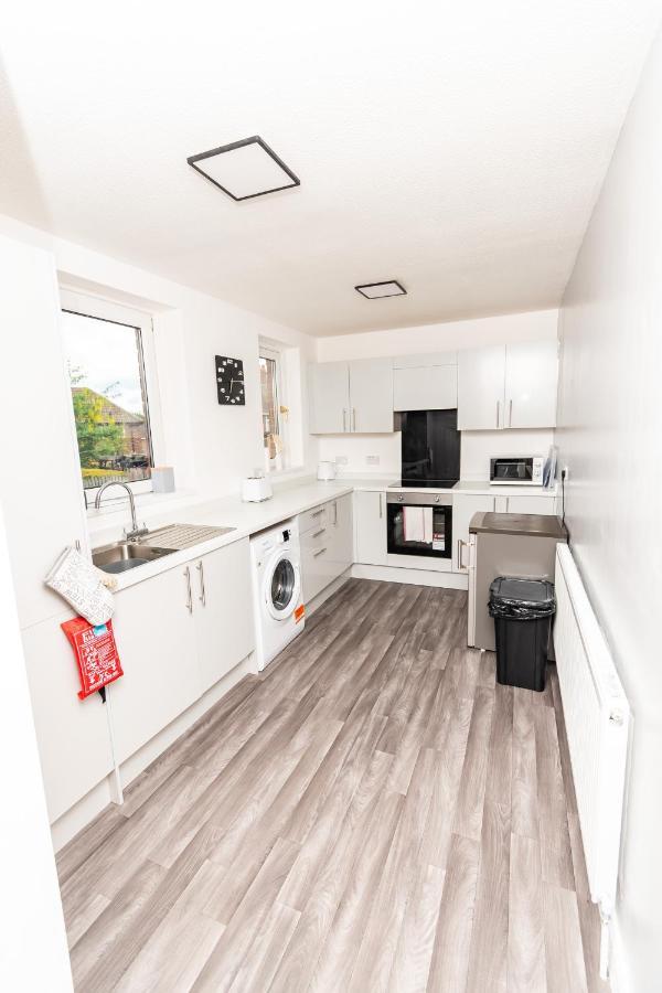 Greenbourne - 4 Bedrooms Sleeps 8 Free Parking Gateshead Zewnętrze zdjęcie